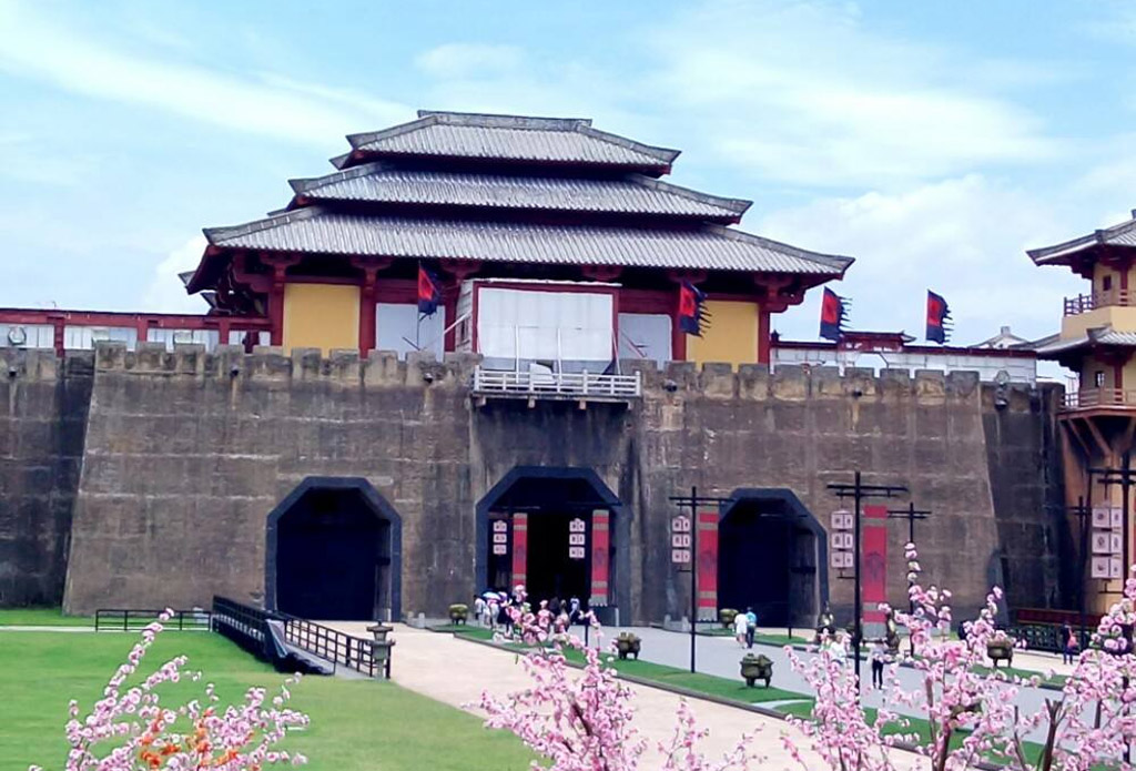 秦王宫